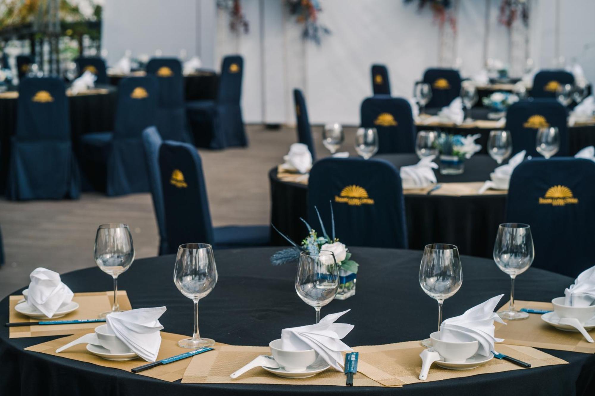 Thang Long Opera Hotel Hanoi Bagian luar foto
